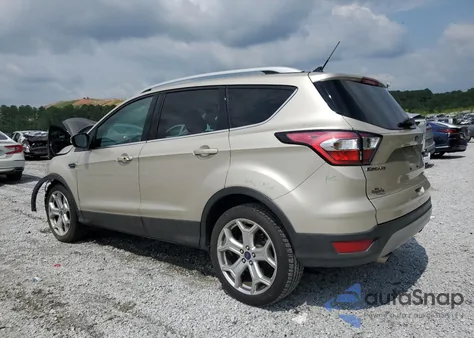 2018 Ford Escape Titanium z USA, uszkodzony, nr VIN 1FMCU0J90JUC26463